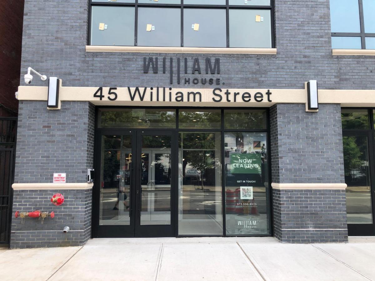 New! Vibrant Large Dwntwn 18 Mins To Nyc *